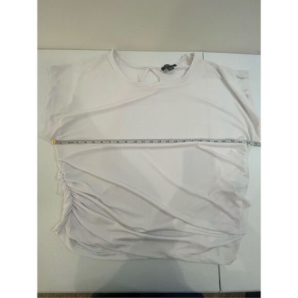 Rouge women’s 4X white ribbed cinched sides blouse - Picture 3 of 6